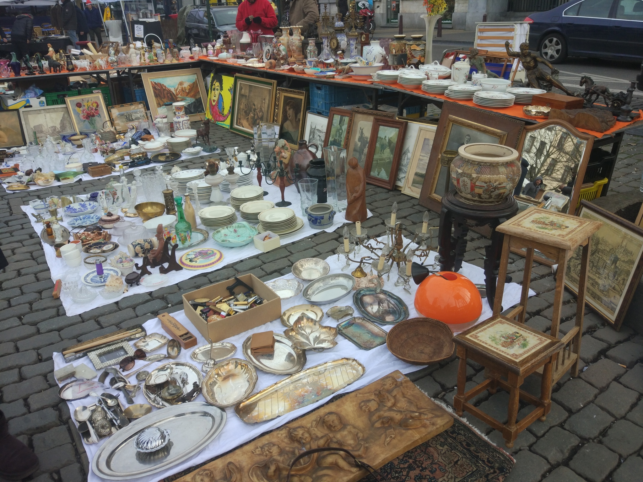 Барахолка Брюсселя. Блошиный рынок в Брюсселе — Marolles Flea Market |  Пикабу