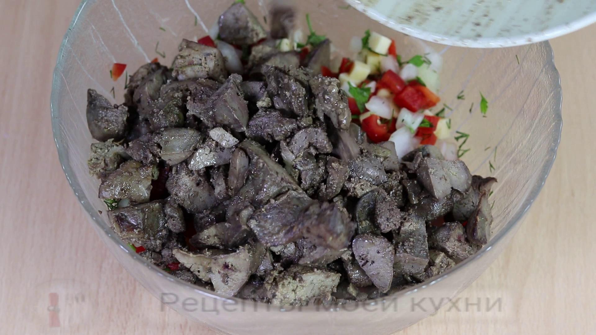 CHICKEN LIVER SALAD with CHEESE and sweet PEPPER - My, Salad, Simple, Video, Longpost, Recipe, Video recipe, Cooking