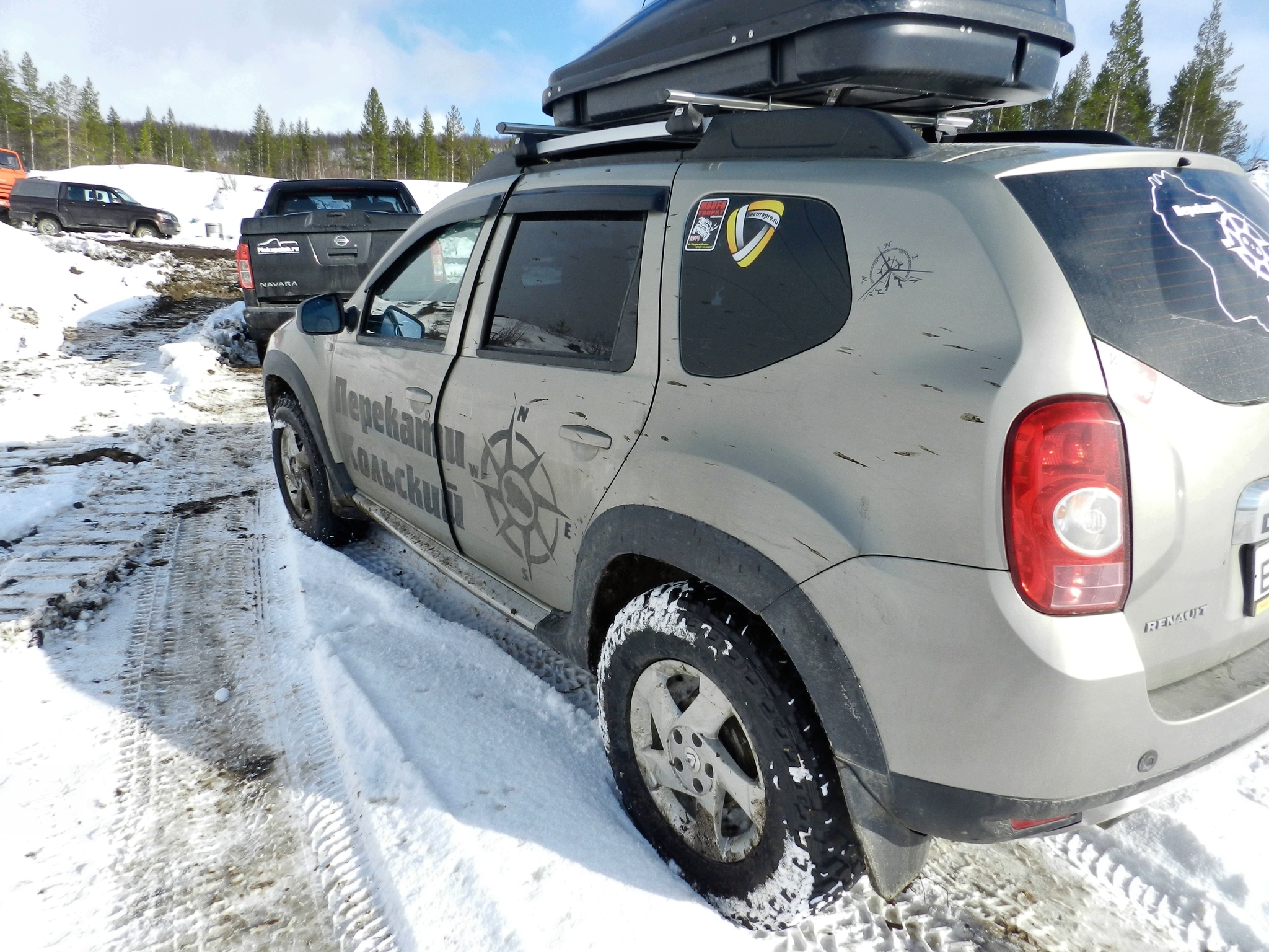 И в снег, и в грязь! Разведка болот в оттепель! Патриот Duster Hower Navara L200 ПерекатиКольский - Моё, Renault Duster, Мурманск, Nissan, Lexus, Great Wall, Mitsubishi, Болото, Снег, Шашлык, Забава, Кольский полуостров, Заполярье, Зима, Весна, Выходные, Веселье, УАЗ, 4х4, Offroad, Внедорожник, Видео, Длиннопост