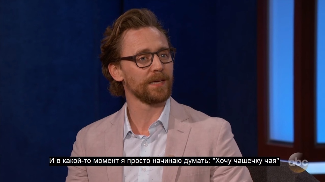 A true Briton will find tea everywhere - Tom Hiddleston, Actors and actresses, Celebrities, Storyboard, Tea, Photos from filming, Humor, The Jimmy Kimmel Show, Interview, Loki, Movies, Longpost, Mark Ruffalo, Scarlett Johansson