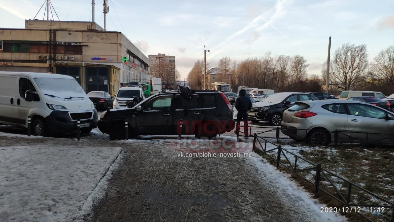 Residents of St. Petersburg high-rise buildings were merciless - Auto, Rudeness, Saint Petersburg, Car, Cattle, Longpost, Negative, Parking, Traffic rules, Неправильная парковка