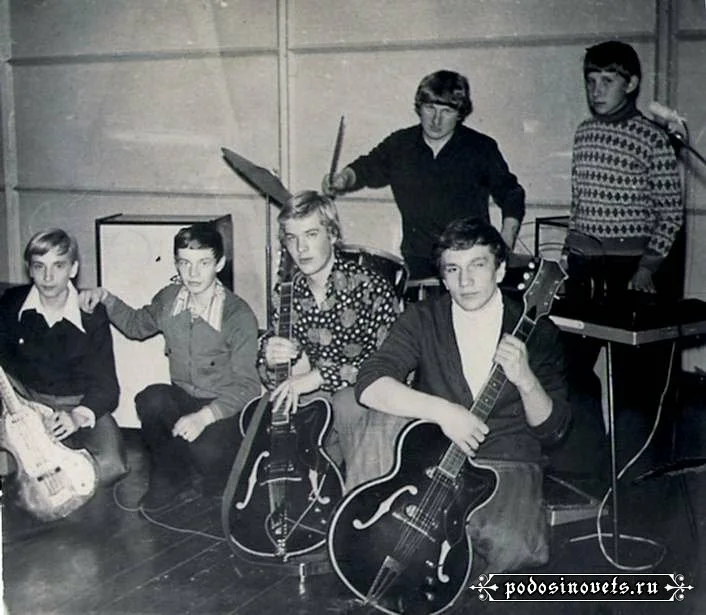 VIA from the closet behind the assembly hall - Via, School, Music, Children, Last century, Longpost, Old photo