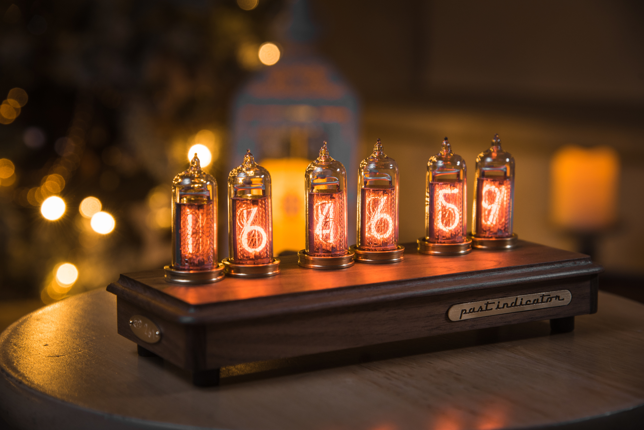 I have rebranded a lamp clock model, I need your opinion on whether it has become better! - My, Lamp clock, Nixie clock, Need your opinion, Survey, Retro, Longpost