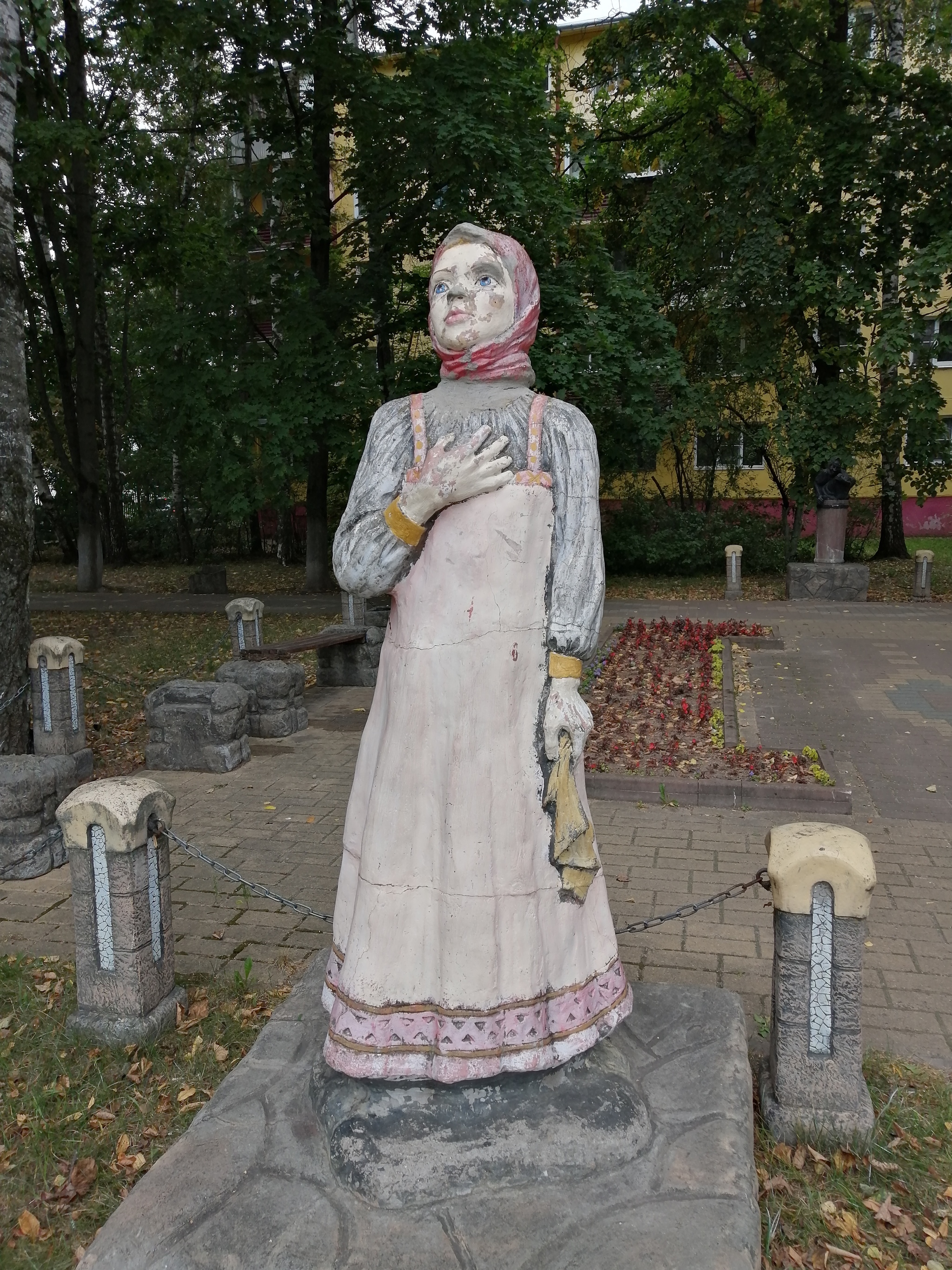 Статуя Аленушки в Воронеже фото