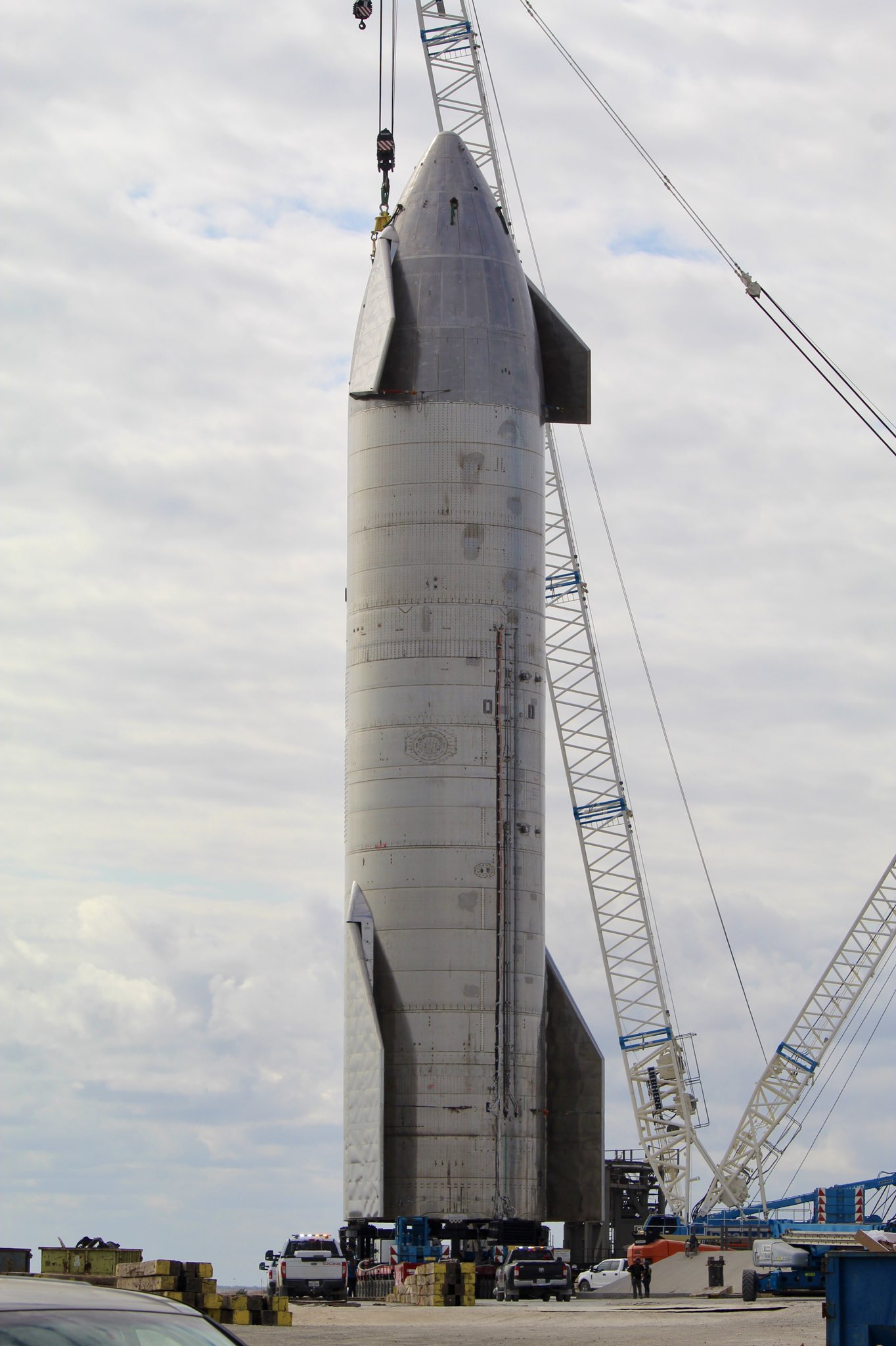 Just ~2 weeks after the first high-altitude flight of the Starship SN8 prototype, SpaceX is transported to the SN9 launch pad - Spacex, Starship, Booster Rocket, Cosmonautics, Space, Technologies, USA, Elon Musk, Longpost