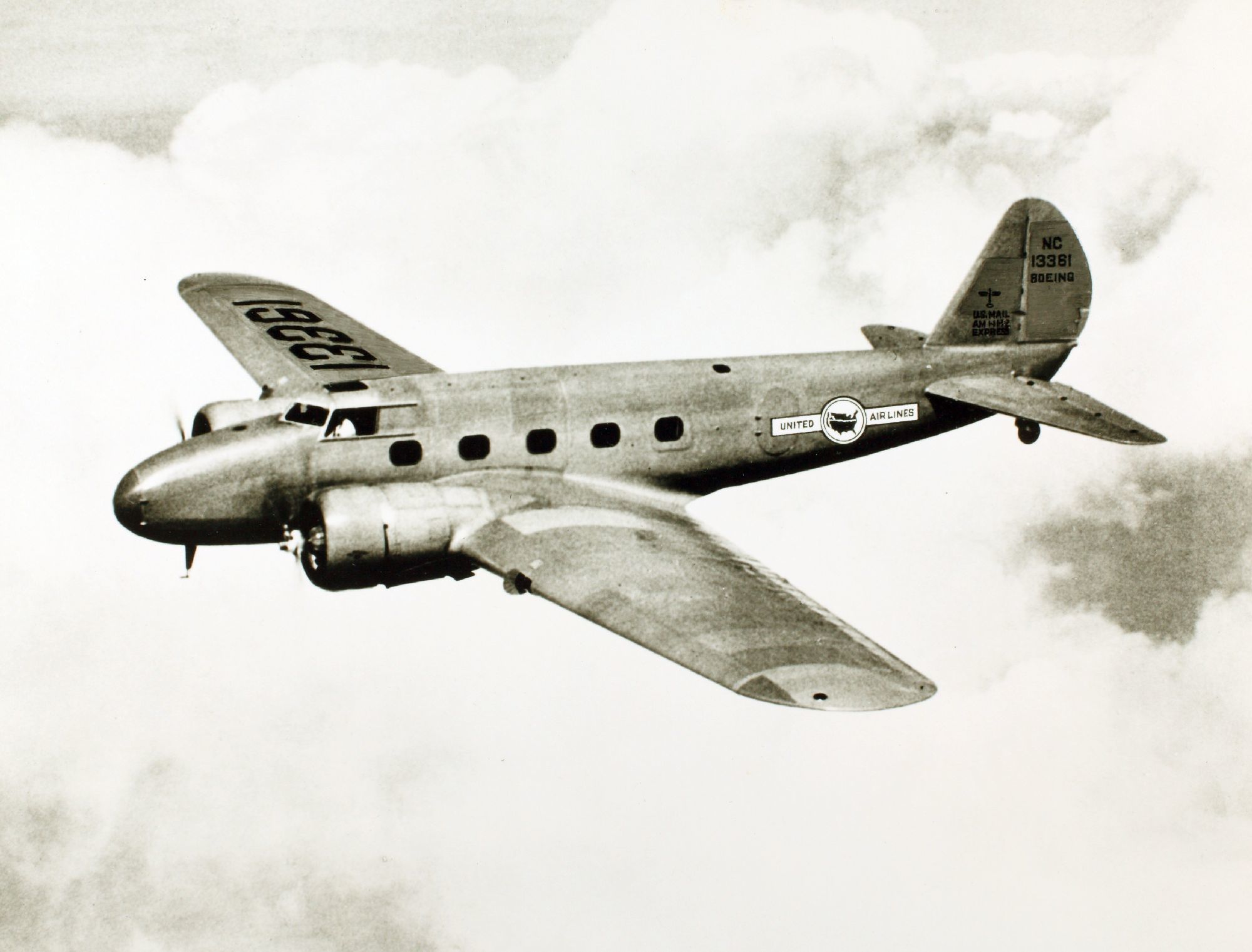 C-47 on the airfield - My, Douglas DC-3, Us Air Force, Aviation history, Story, Airplane, Airline, Normandy landings, The Second World War, Longpost