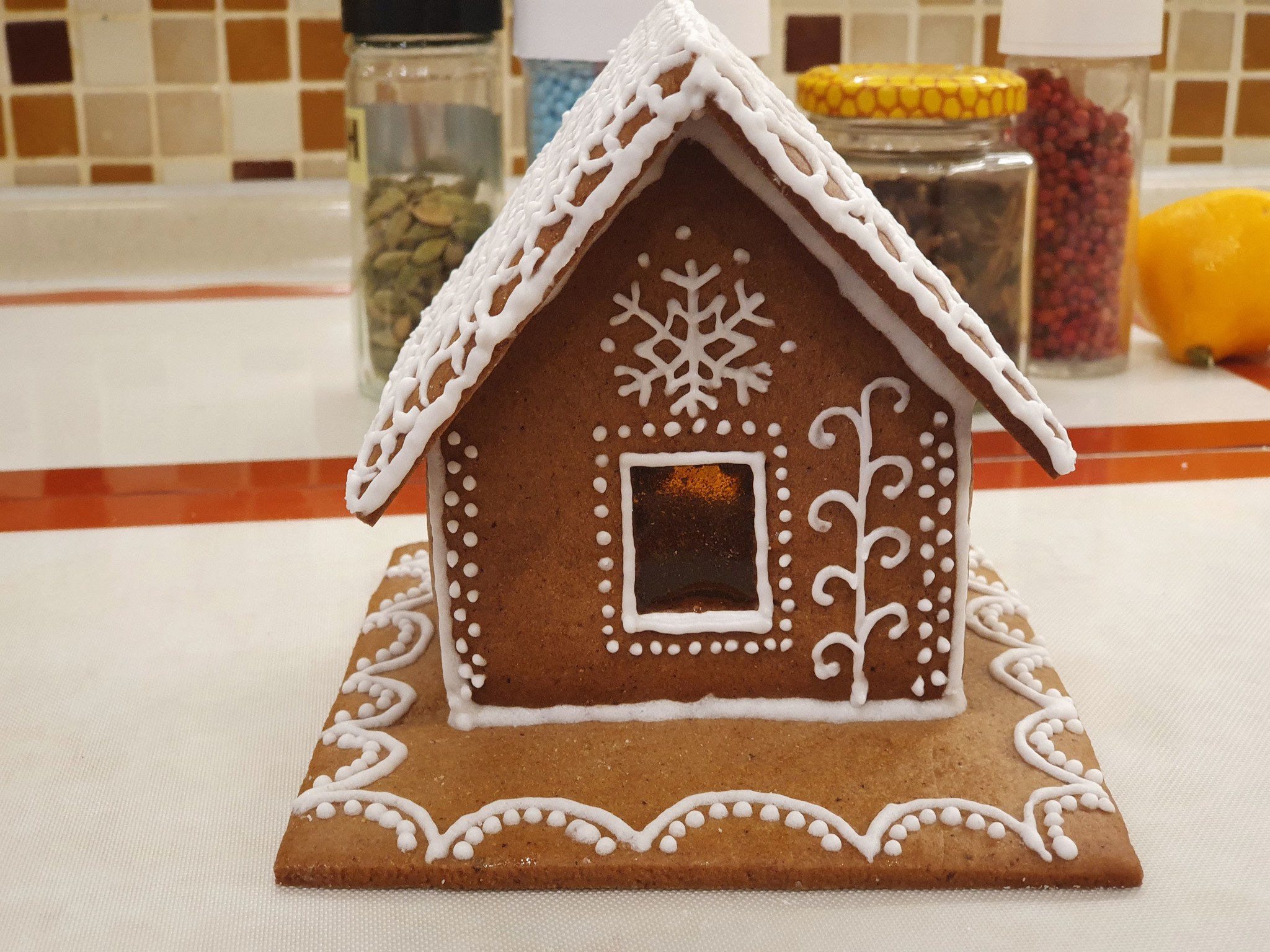 We are building a gingerbread house. Part 4. Decorating the house - Gingerbread house, New Year, Bakery products, Gingerbread, Longpost