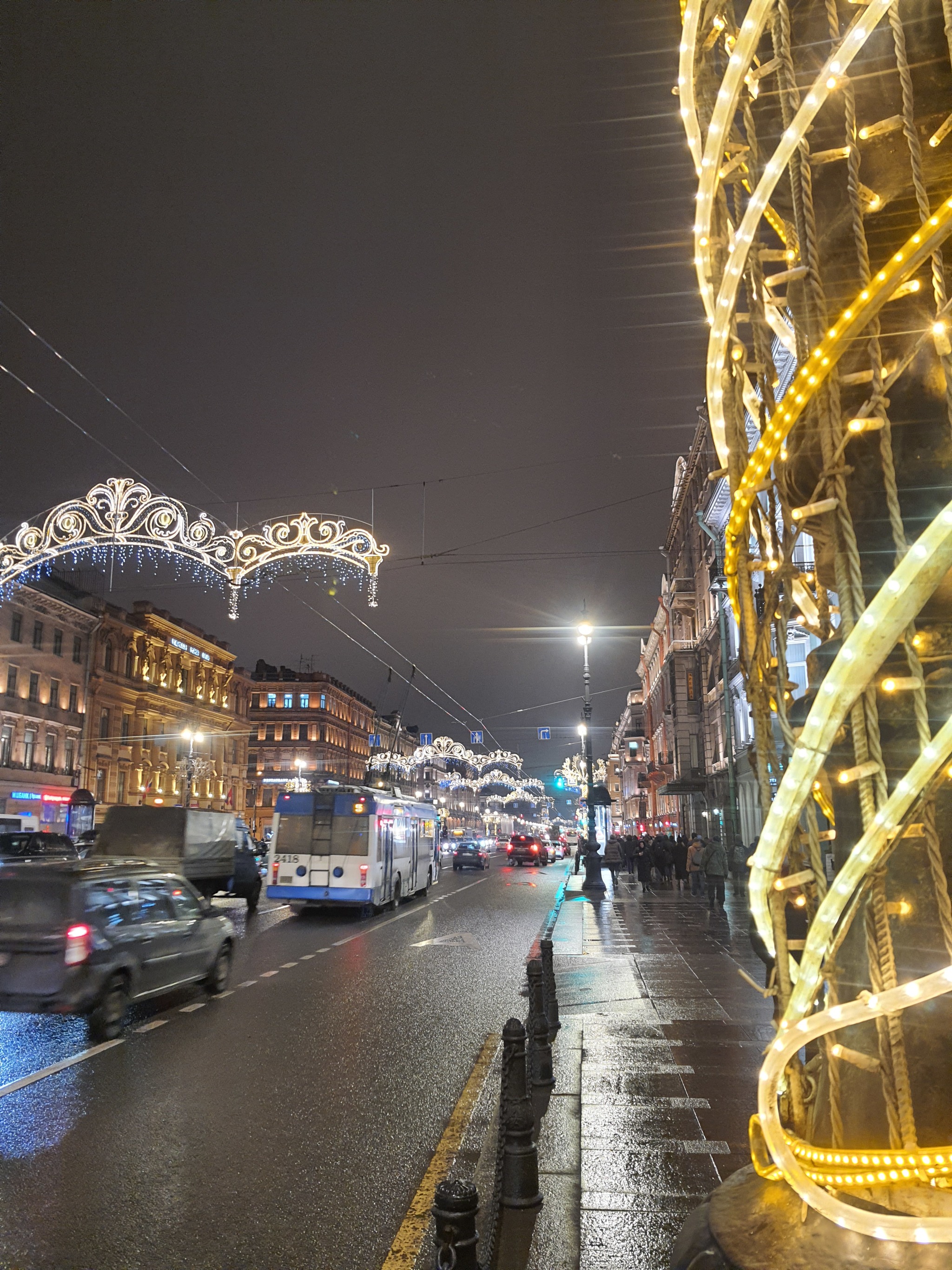 Walking around St. Petersburg. Nevsky, courtyards and Elka for 13 lyams - My, Saint Petersburg, New Year, Travel across Russia, Longpost