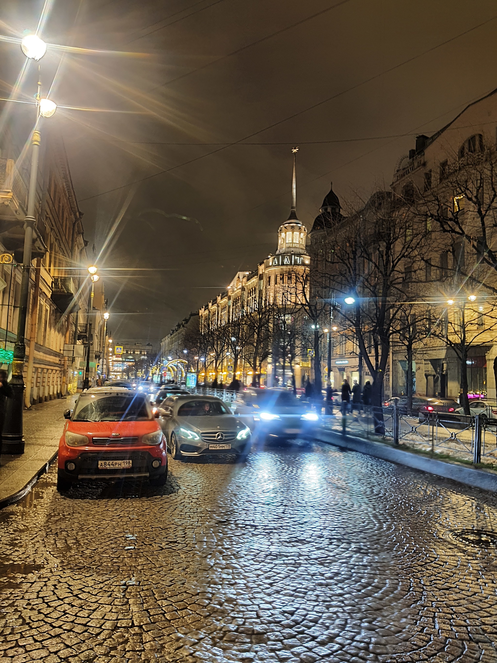 Walking around St. Petersburg. Nevsky, courtyards and Elka for 13 lyams - My, Saint Petersburg, New Year, Travel across Russia, Longpost