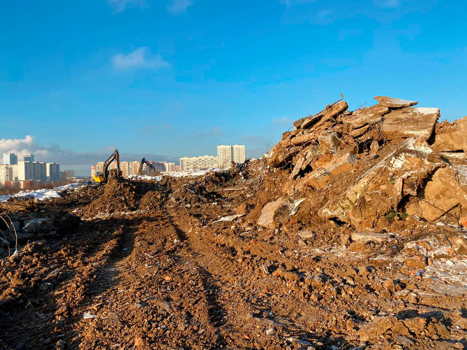 The road of civilization is paved with tin cans (c) - Dump, Garbage, Cleaning, Moscow, Longpost