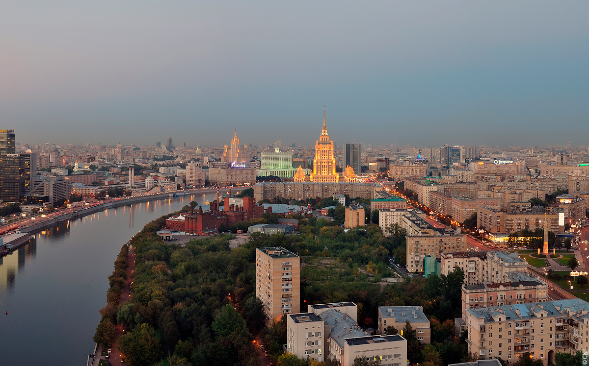 Walking on the roofs of Moscow - My, The photo, Панорама, Night city, Moscow