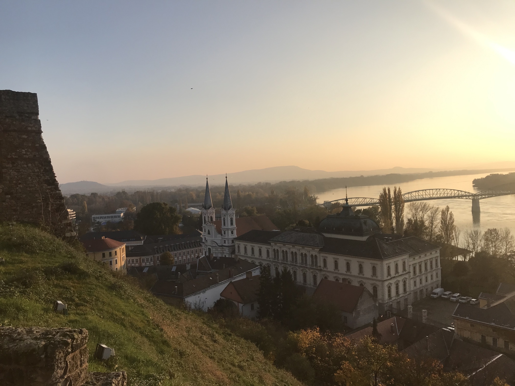 Hungary-Esztergom - My, Hungary, Esztergom, Pick-up headphones abroad, Beginning photographer, Longpost, The photo