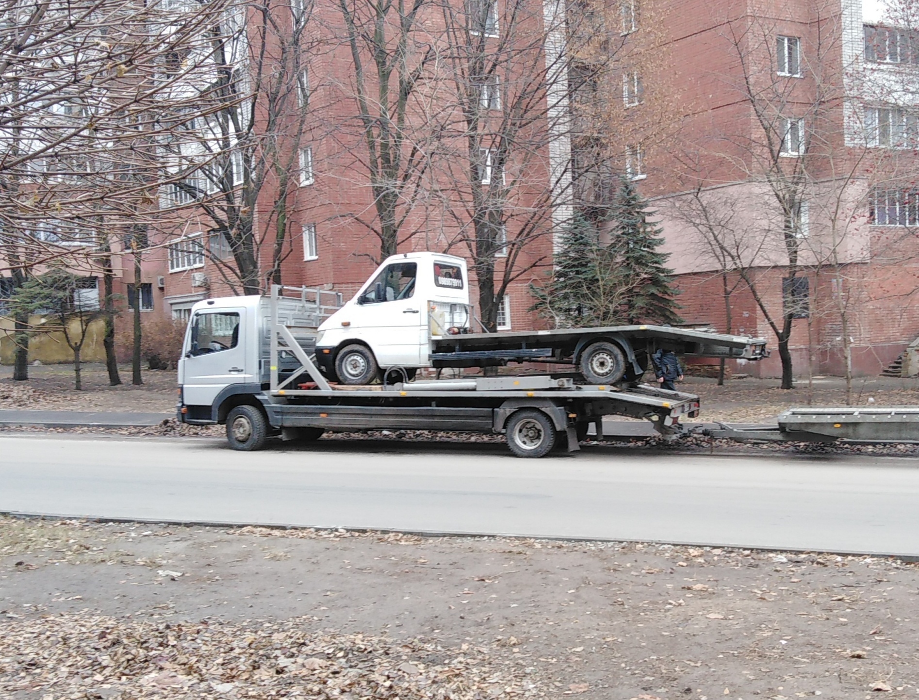 Father drags son home after New Year holidays - My, The photo, Tow truck