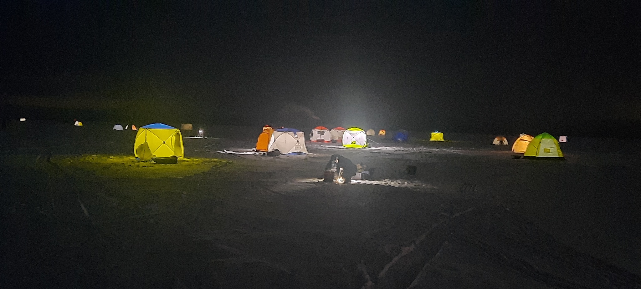 Night lights on ice - My, Fishing, Night shooting, Lake, Longpost