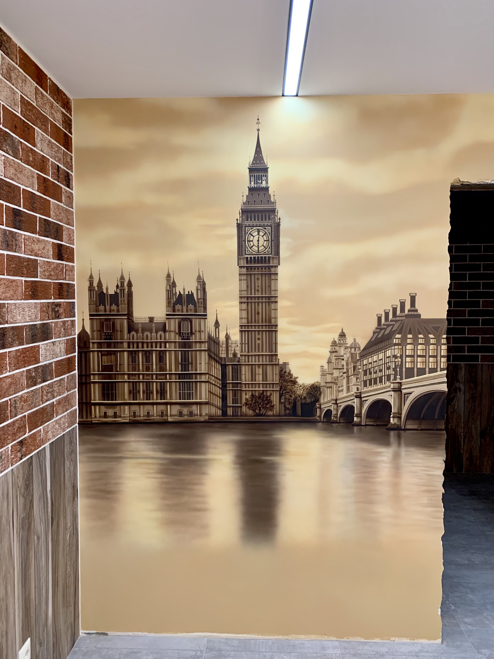 hand painted realistic style - My, Wall painting, Art, Artist, League of Artists, London, , Tower Bridge, Realism, , Architecture, Painting, Airbrushing, Video, Longpost