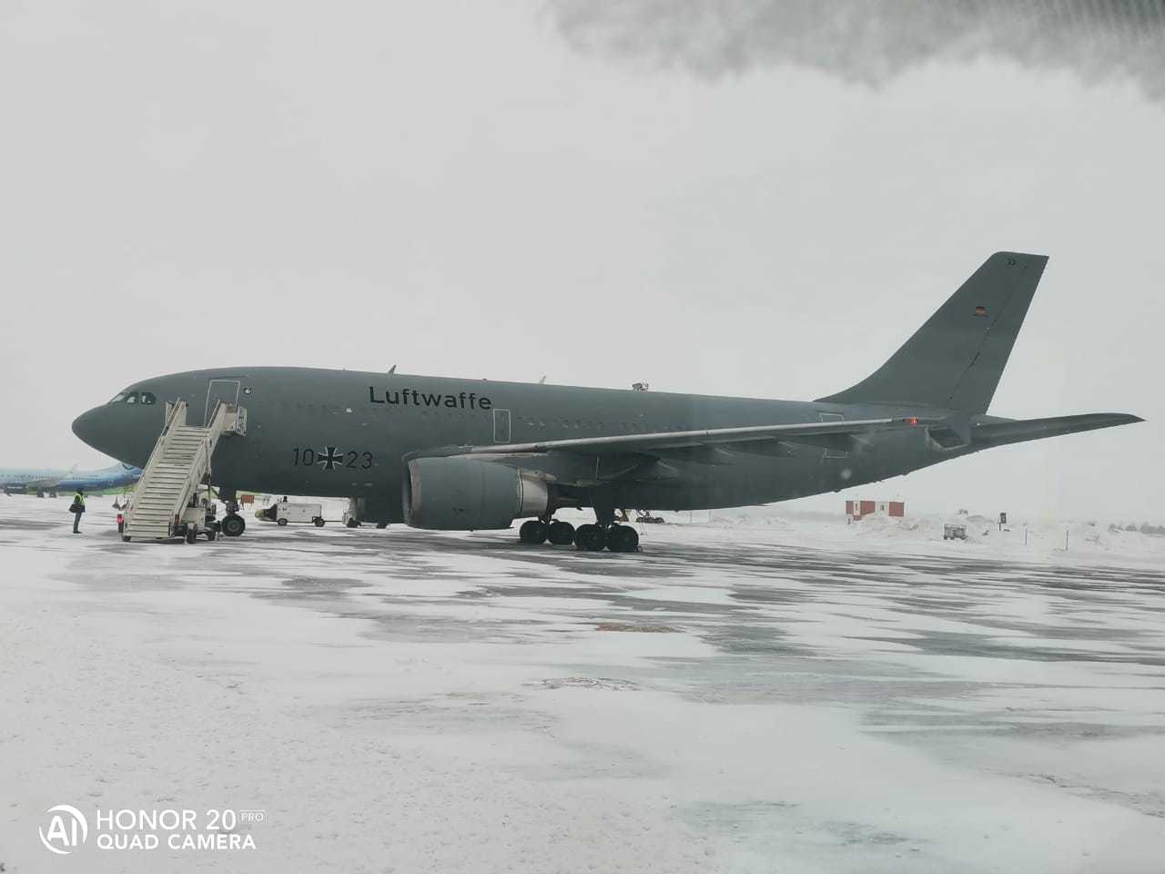 Meanwhile at the Novosibirsk airport - My, Germany, Airplane, Luftwaffe, Novosibirsk, The photo, Tolmachevo, Airbus, Airbus A310