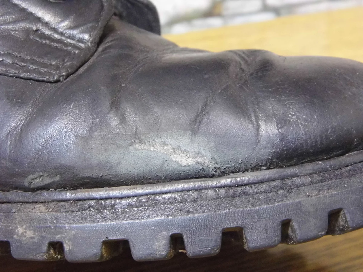 Kicked shoe toes: repair - My, Shoe repair, Shoes, Mat, Longpost