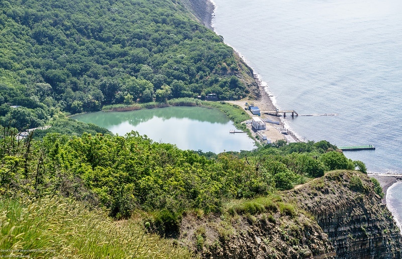 Cunning and greedy little hands. Now in Abrau (Novorossiysk) - My, Novorossiysk, Краснодарский Край, Ecology, Lake, Power, Society, Civil society, Kuban, Officials, Law, Capture, Right, Nature, Abrau-Durso, Longpost, Negative