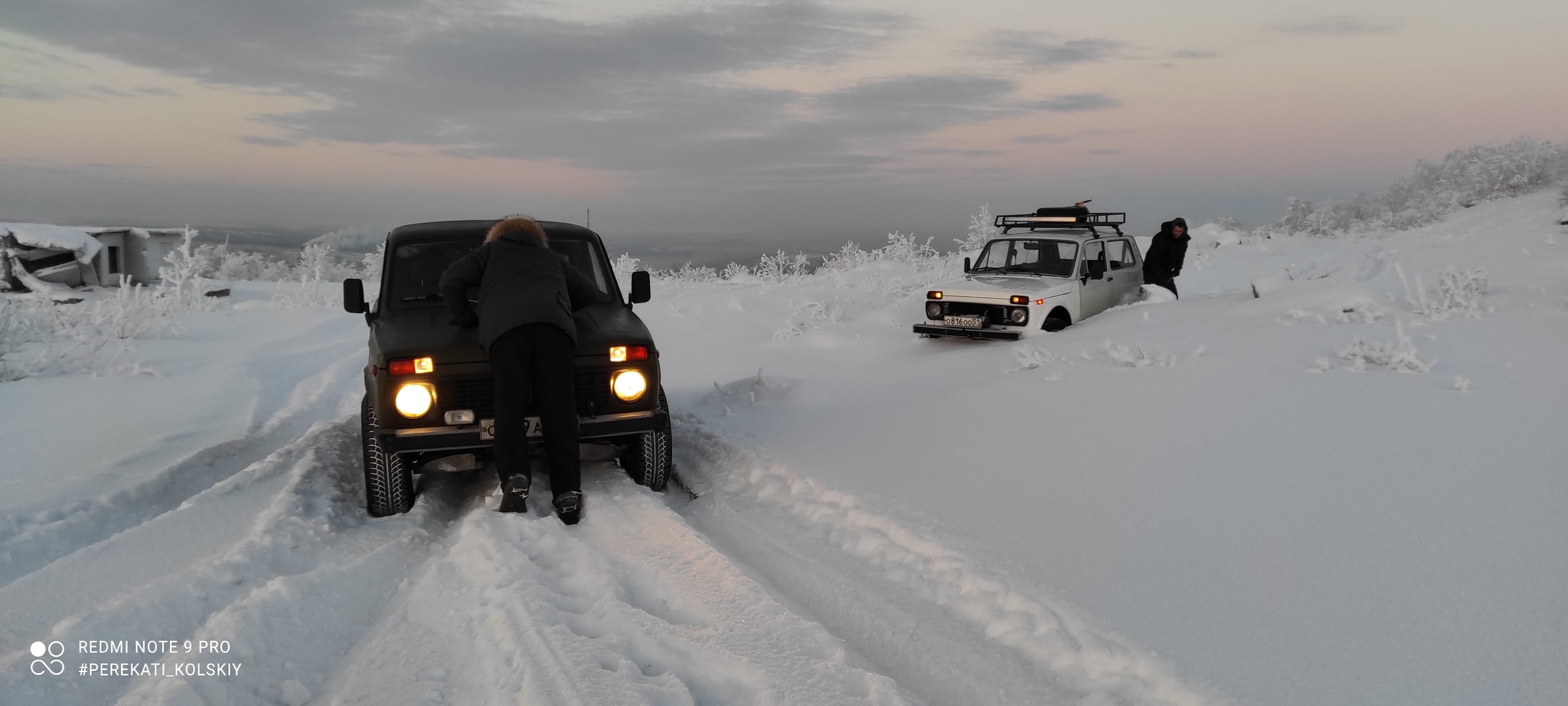 The polar night is over! Let's welcome the first sun in Murmansk! 4x4, Offroad, PerekatiKolsky - My, Adventures, Renault Duster, Nissan Patrol, Ford, Auto, Niva, 4x4, Offroad, Murmansk, Kola Peninsula, Arctic, polar night, The sun, Pokatushki, Jeepers, Snow, freezing, Winter, Video, Longpost