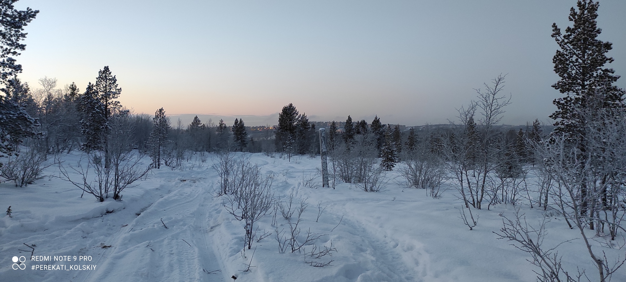 The polar night is over! Let's welcome the first sun in Murmansk! 4x4, Offroad, PerekatiKolsky - My, Adventures, Renault Duster, Nissan Patrol, Ford, Auto, Niva, 4x4, Offroad, Murmansk, Kola Peninsula, Arctic, polar night, The sun, Pokatushki, Jeepers, Snow, freezing, Winter, Video, Longpost