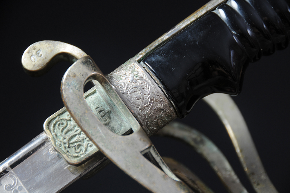 Cavalry officer's saber, model 1893, Romania - My, Saber, Weapon, Video, Longpost, Steel arms, Antiques, Romania