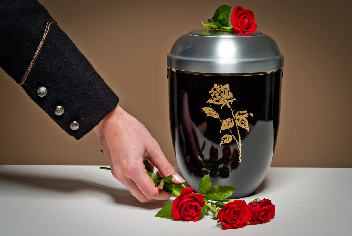 Everything you didn't know about crematoria and cremation. (The topic is sensitive and sad, I do not recommend it to the impressionable) - Funeral, Death, Cremation, Negative, Longpost, Informative