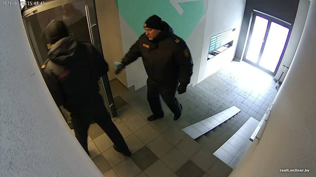 In Novaya Borovaya, the police spend 3 days compiling lists of residents with personal data - Minsk, Republic of Belarus, Ghetto, Politics, Video, Longpost, Negative