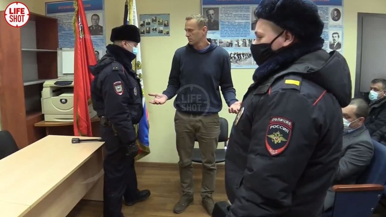 P - justice. Navalny is already on trial - Politics, Alexey Navalny, Court, Advocate, Video, Longpost