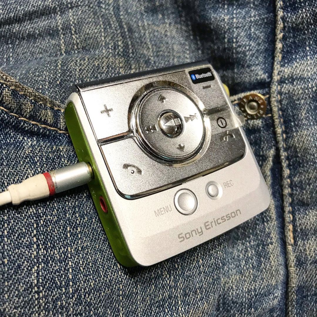 Sony Ericsson HBM-30 - гибрид плеера и гарнитуры - Моё, Mp3, Mp3-Плеер, Sony Ericsson, Ретротехника, 2003, Длиннопост