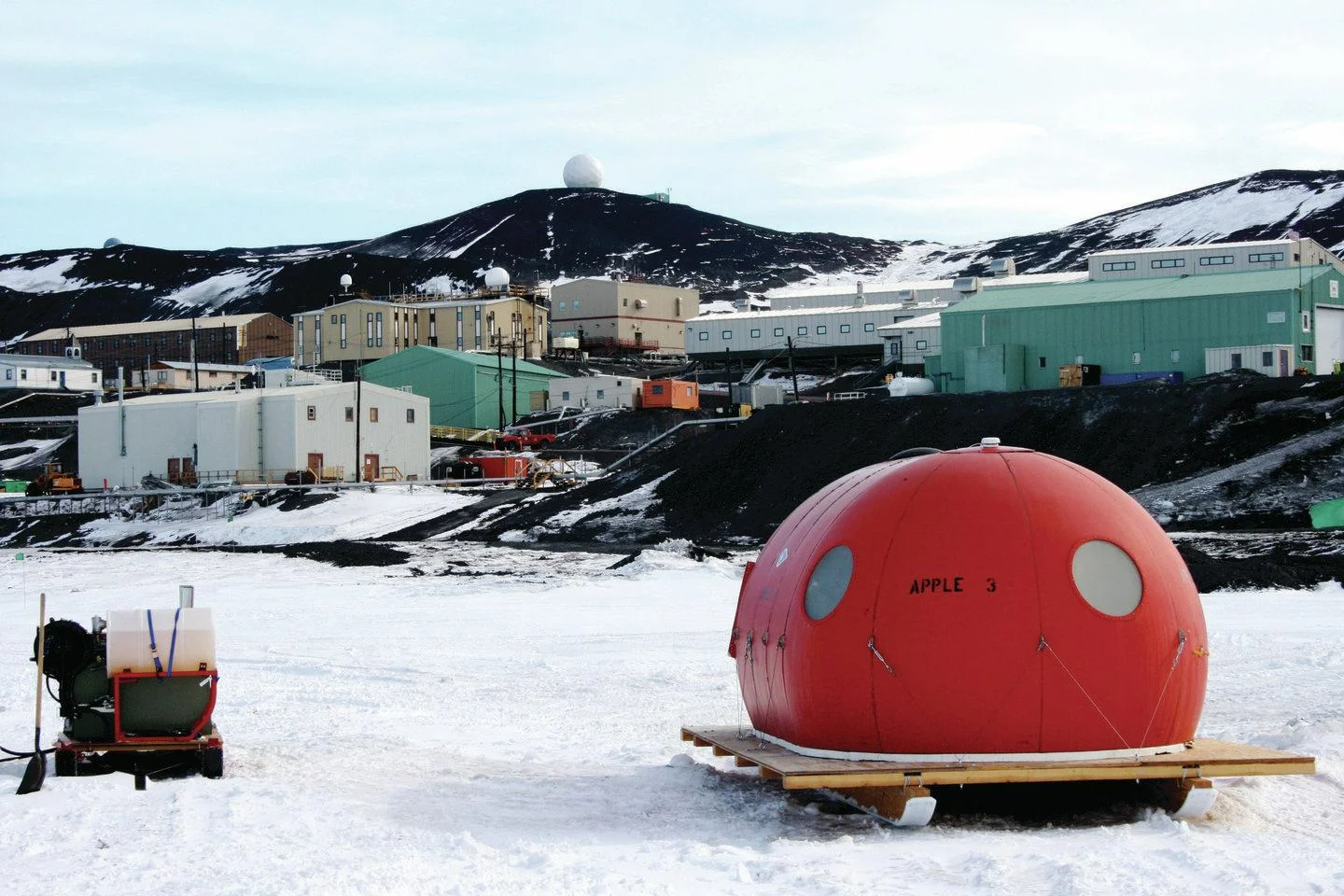 The southernmost city in the world: how people live in Antarctica. McMurdo - Antarctica, Antarctic, South Pole, North, Travels, Ocean, Tourism, The science, Ship, Research, Technics, Geography, Longpost, Erebus Volcano