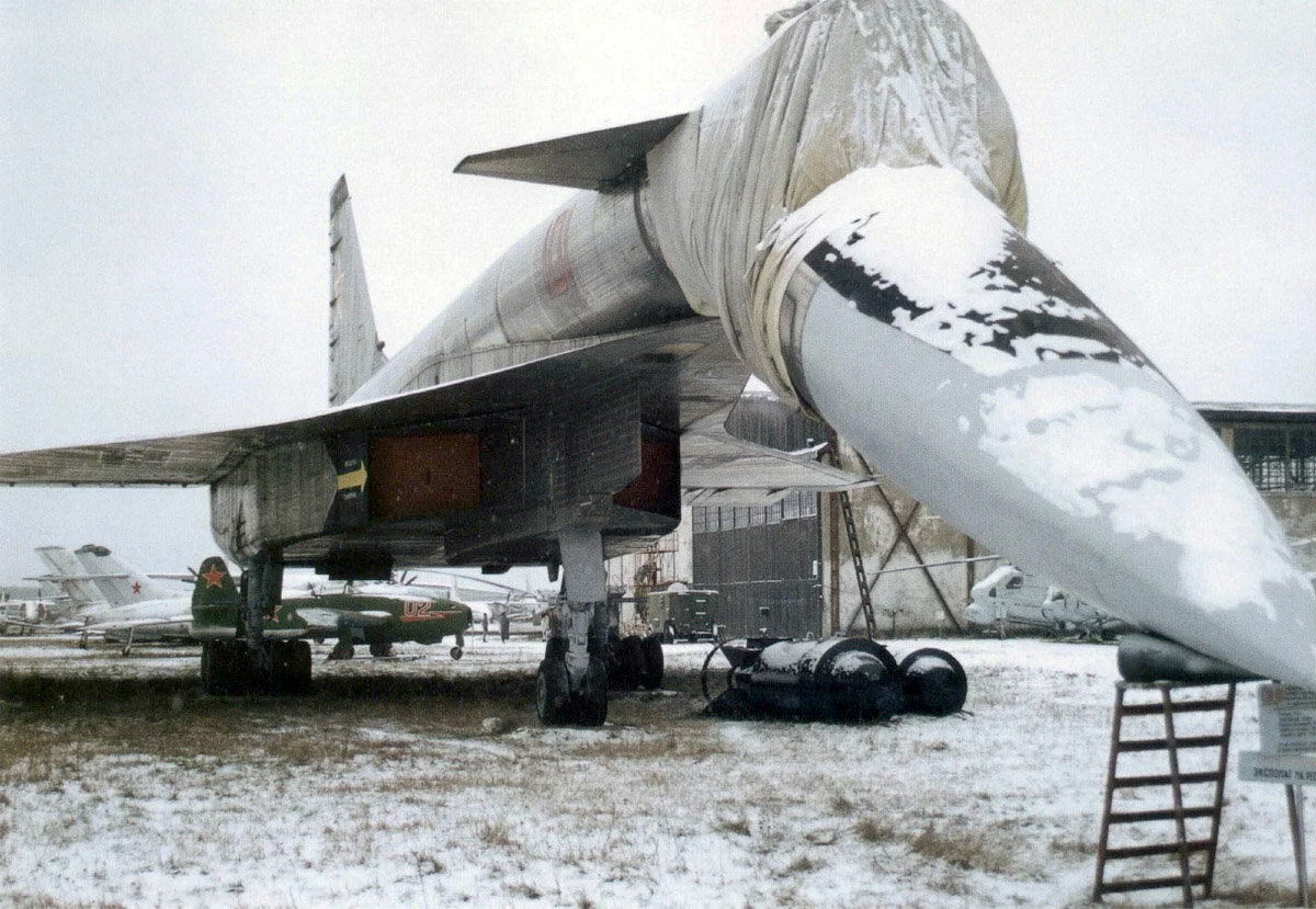 Why did the nose of the famous T-4 Sotka aircraft fall off? - My, Monino, BBC Museum, Aviation, t-4, Weaving, Airplane, the USSR, Made in USSR, Story, Longpost