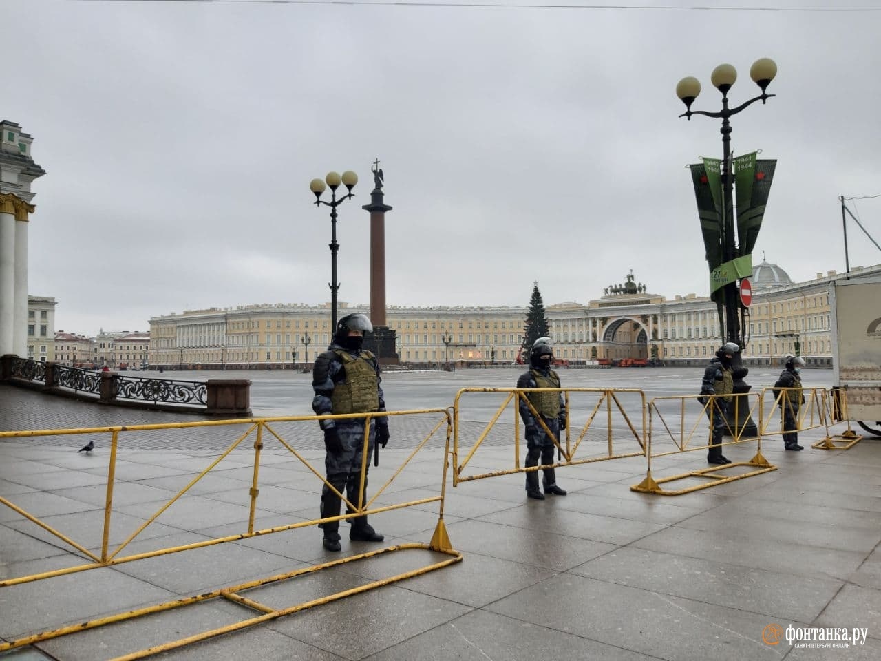 The police and the Russian Guard again blocked off Palace Square, St. Petersburg - Politics, news, Saint Petersburg, Russia, Opposition, Protest, Rosgvardia, Alexey Navalny, Longpost, Rally