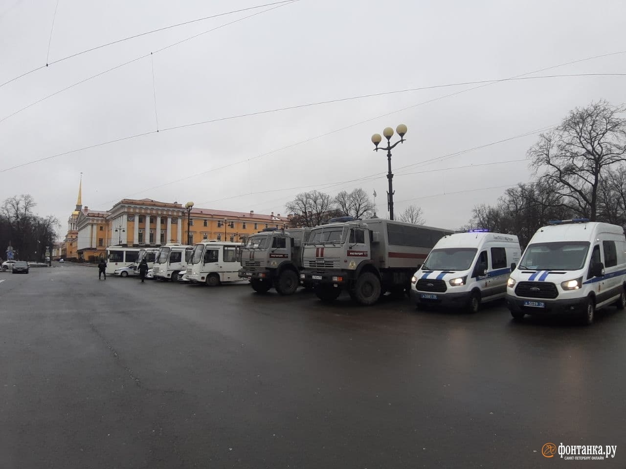 The police and the Russian Guard again blocked off Palace Square, St. Petersburg - Politics, news, Saint Petersburg, Russia, Opposition, Protest, Rosgvardia, Alexey Navalny, Longpost, Rally