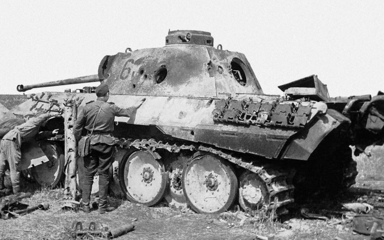 Подбитый танк пантера на Курской дуге