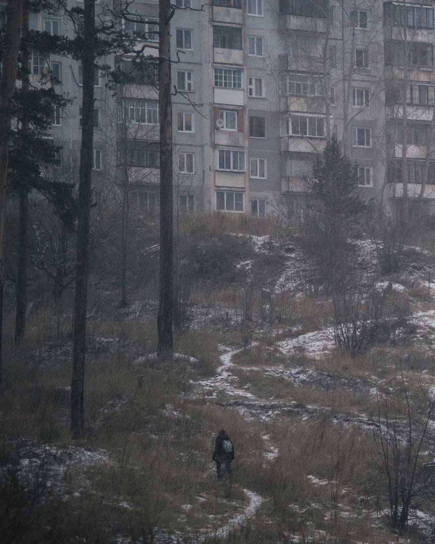 Красная шапочка возвращается от бабушки - Лес, Город, Эстетика ебеней, Братск