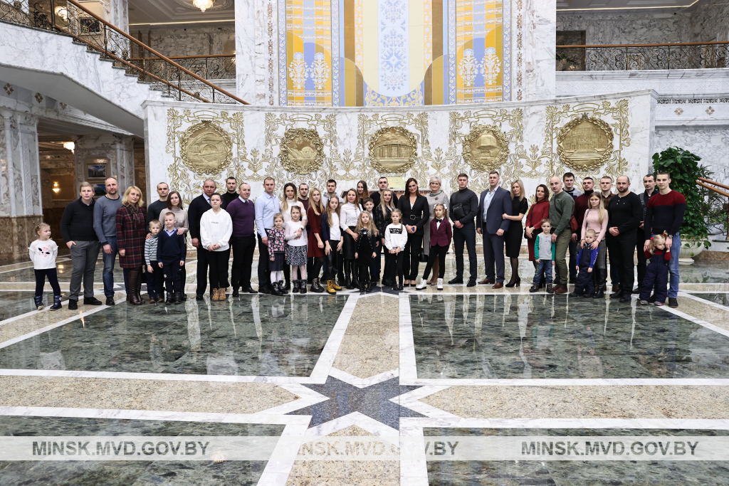 Массандра и МВД сдали ОМОНовцев - Республика Беларусь, ОМОН, Массандра, Политика, Длиннопост