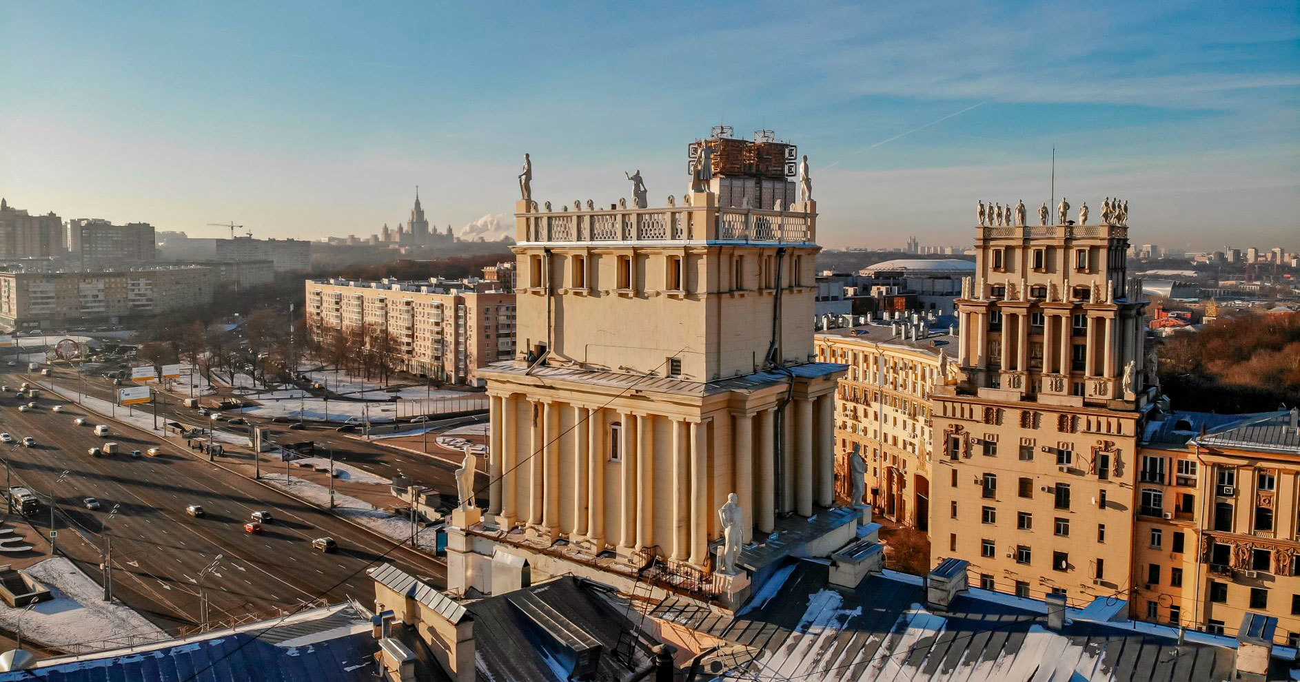 На площади Гагарина завершили реставрацию скульптур - Скульптура, Архитектура, Москва, Длиннопост, Реставрация