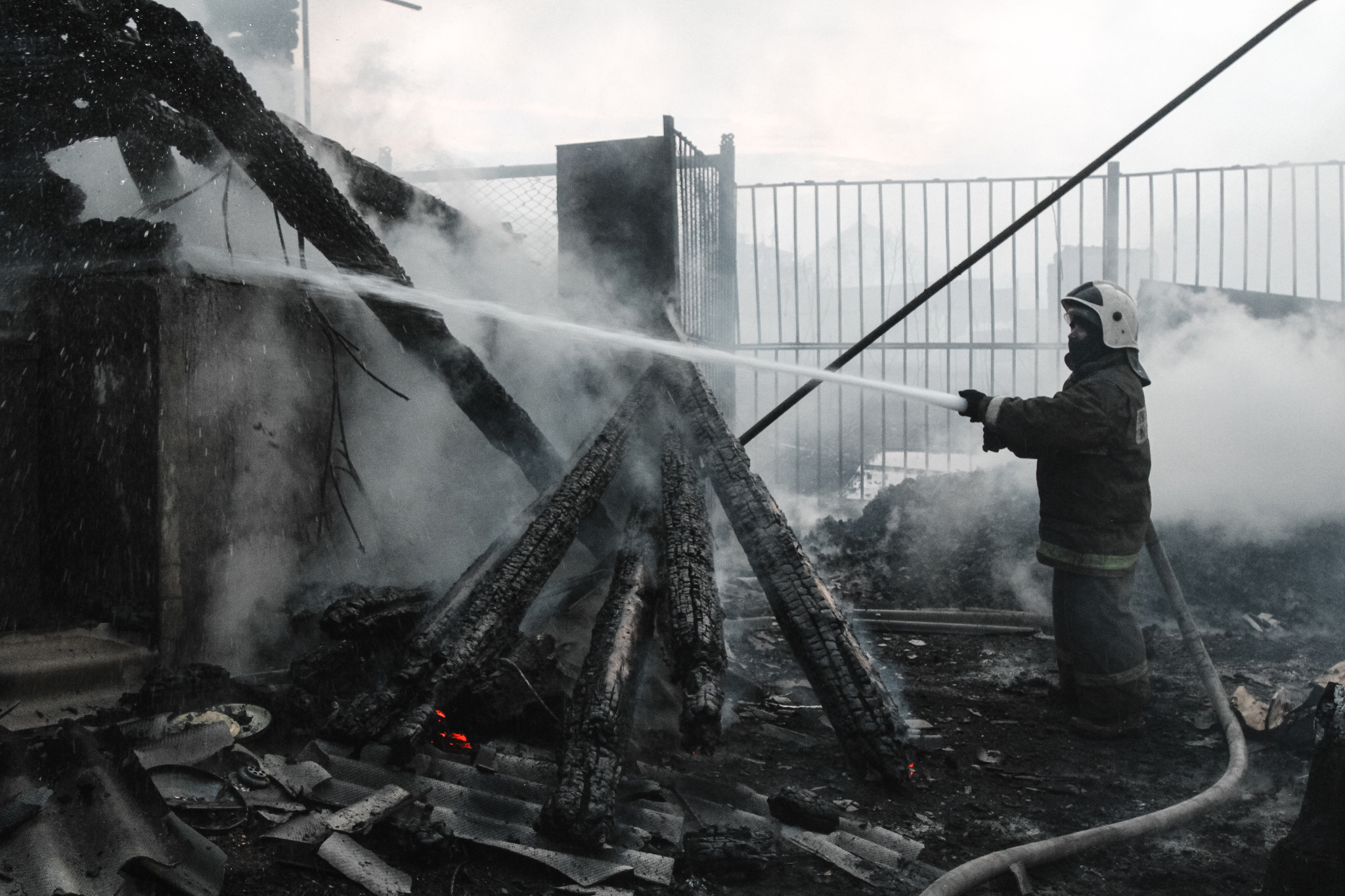 The work of firefighters, part 3 - My, The photo, Reportage, Fire, Firefighters, Voronezh, Longpost