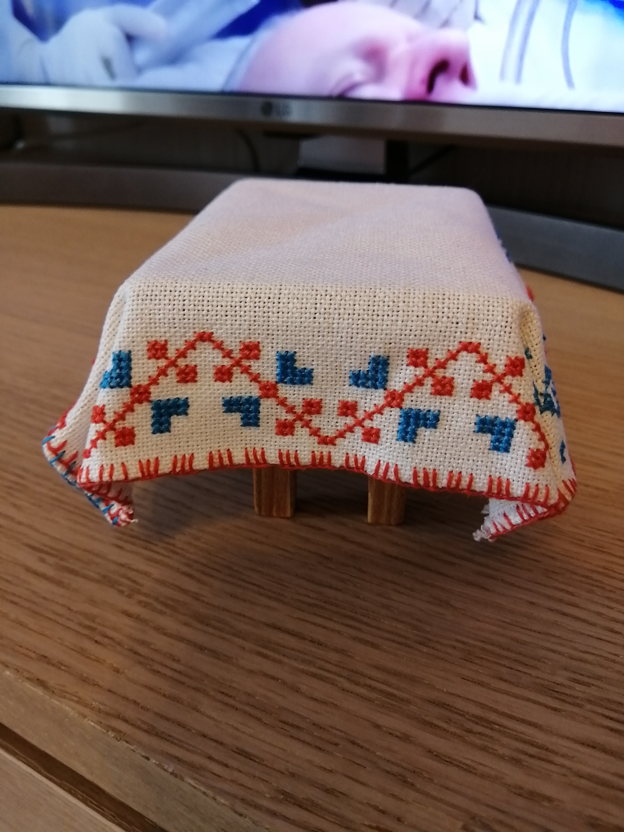 Tablecloth. Model Russian hut - My, Rus, With your own hands, Cross-stitch, Tablecloth, Izba, Folk art, Wooden house, Longpost, Needlework with process