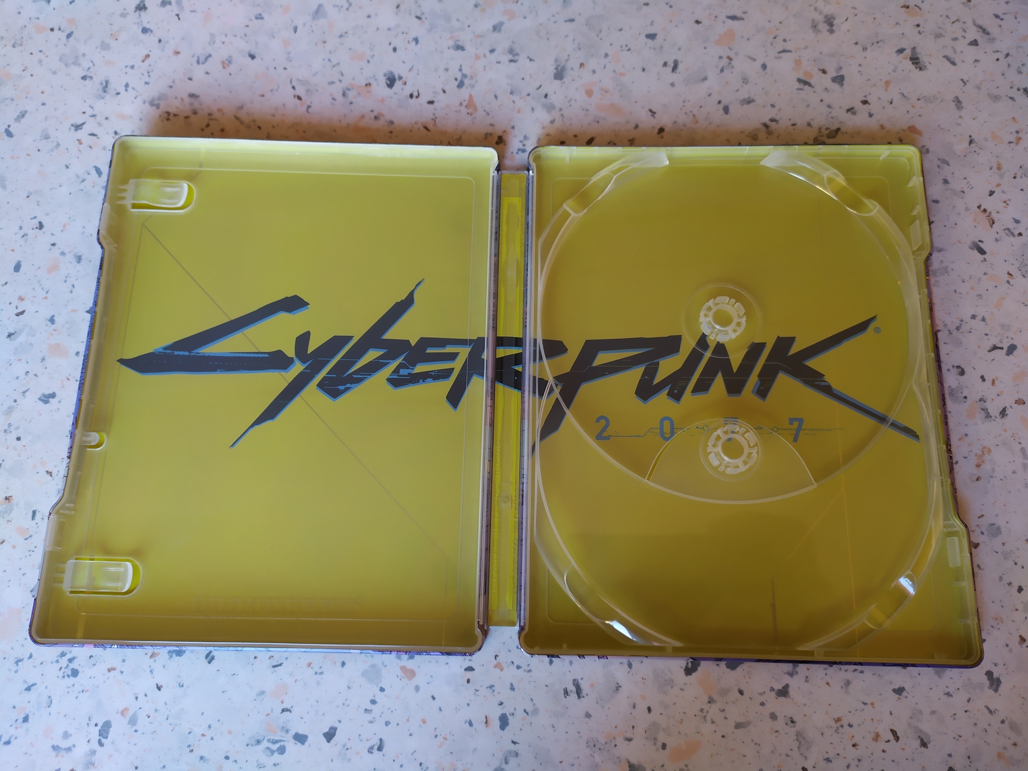 Что входит в Cyberpunk 2077 Steelbook edition | Пикабу