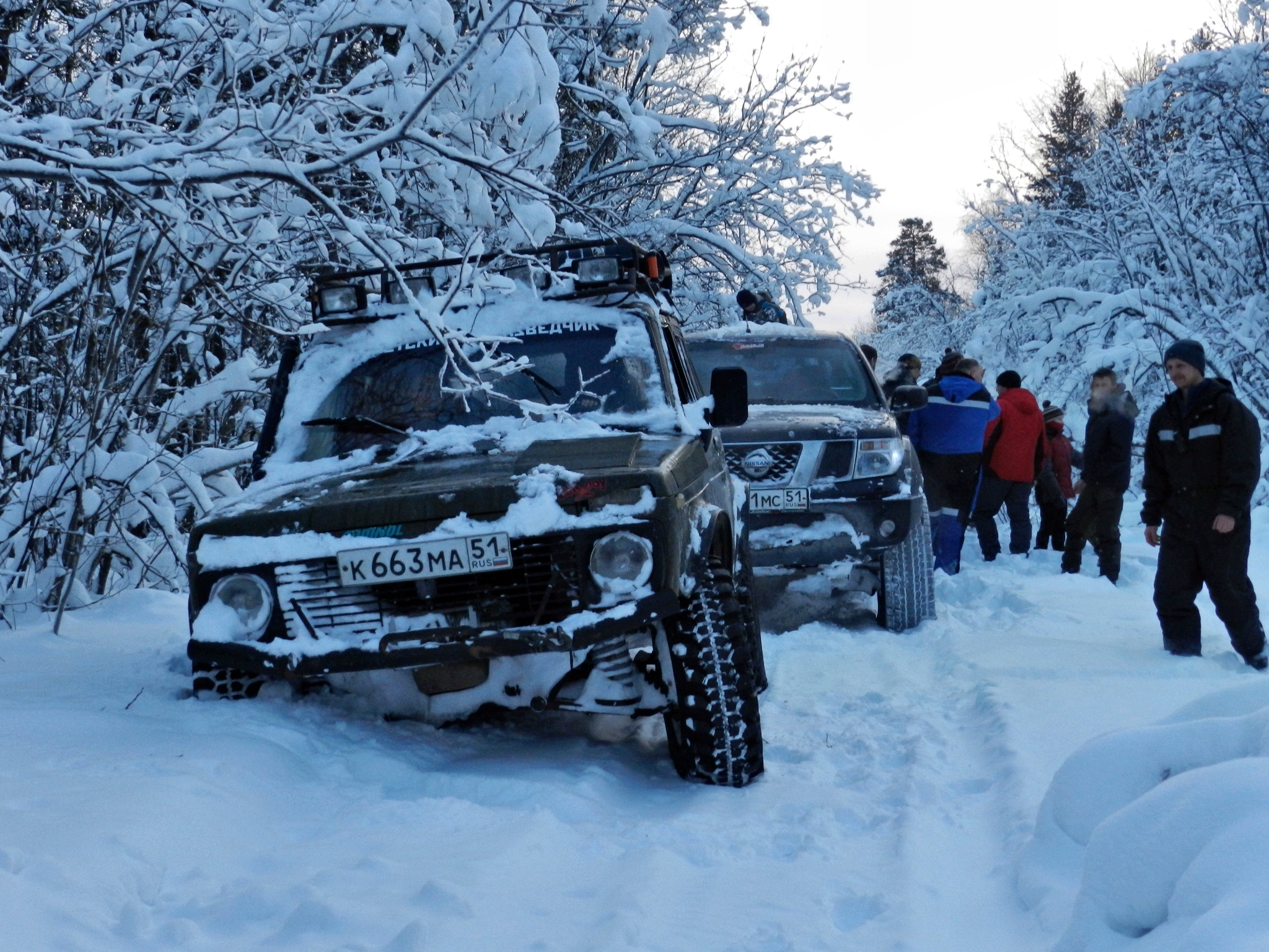 По направлению старой Ленинградки! Patrol в дереве и Нива на 33х! ПерекатиКольский, 4х4, Offroad - Моё, Мурманск, Renault Duster, Nissan, Nissan Patrol, Нива, 4х4, Offroad, Авто, Кольский полуостров, Компания, Друзья, Приключения, Путешествия, Пикник, Шашлык, Видео, Длиннопост