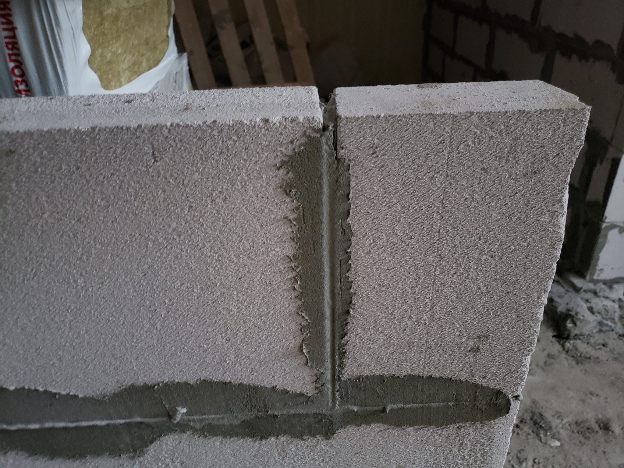 Is this type of laying of aerated concrete normal? - My, Aerated concrete, Styling, Repair, Repair of apartments, Need advice, Partitions, Wall, Aerated blocks, Longpost