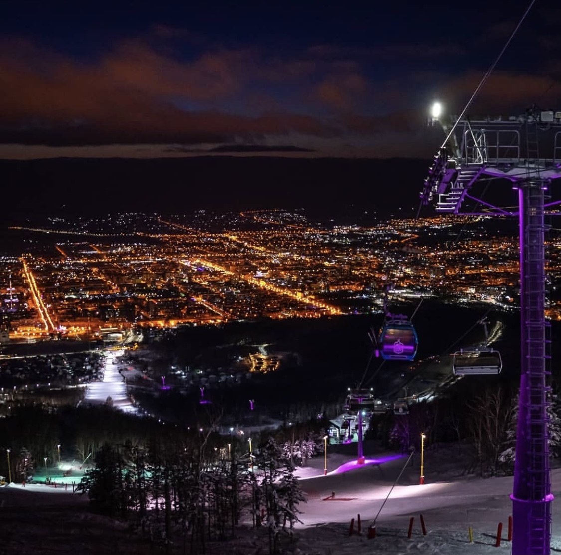 Yuzhno-Sakhalinsk from the heights of the Mountain Air ski slopes - Yuzhno-Sakhalinsk, Mountain air, Skiing, Snowboard, Illuminations, Sakhalin, View, Longpost