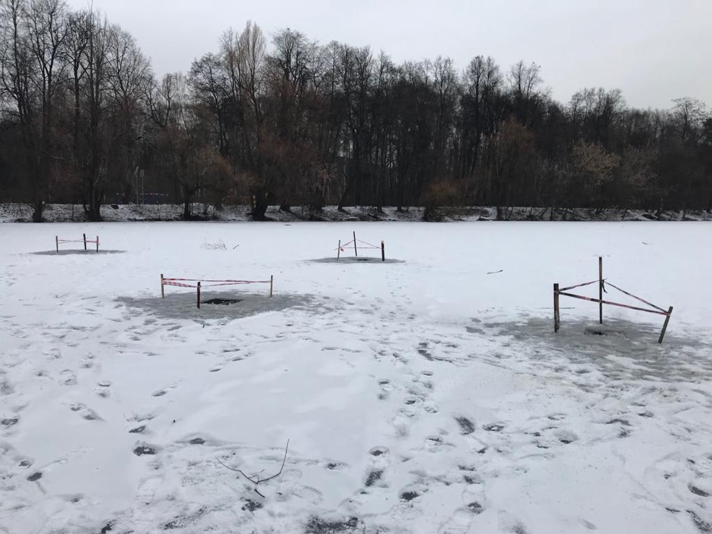 Square holes for fish: work on aeration of reservoirs was carried out in natural areas of Moscow - Ecology, Nature, Biodiversity, Biology, Longpost, Aeration, Hole