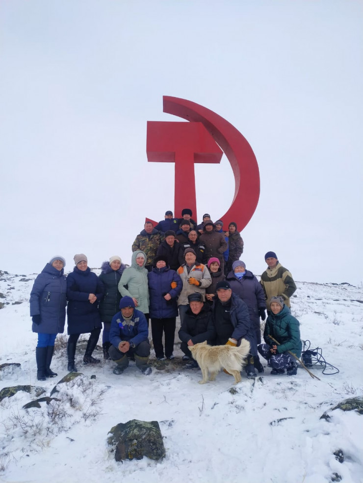 Residents of a village in the Karaganda region are saving a symbol from the times of the USSR - Kazakhstan, Monument, the USSR, Story, Video, Longpost, Hammer and sickle