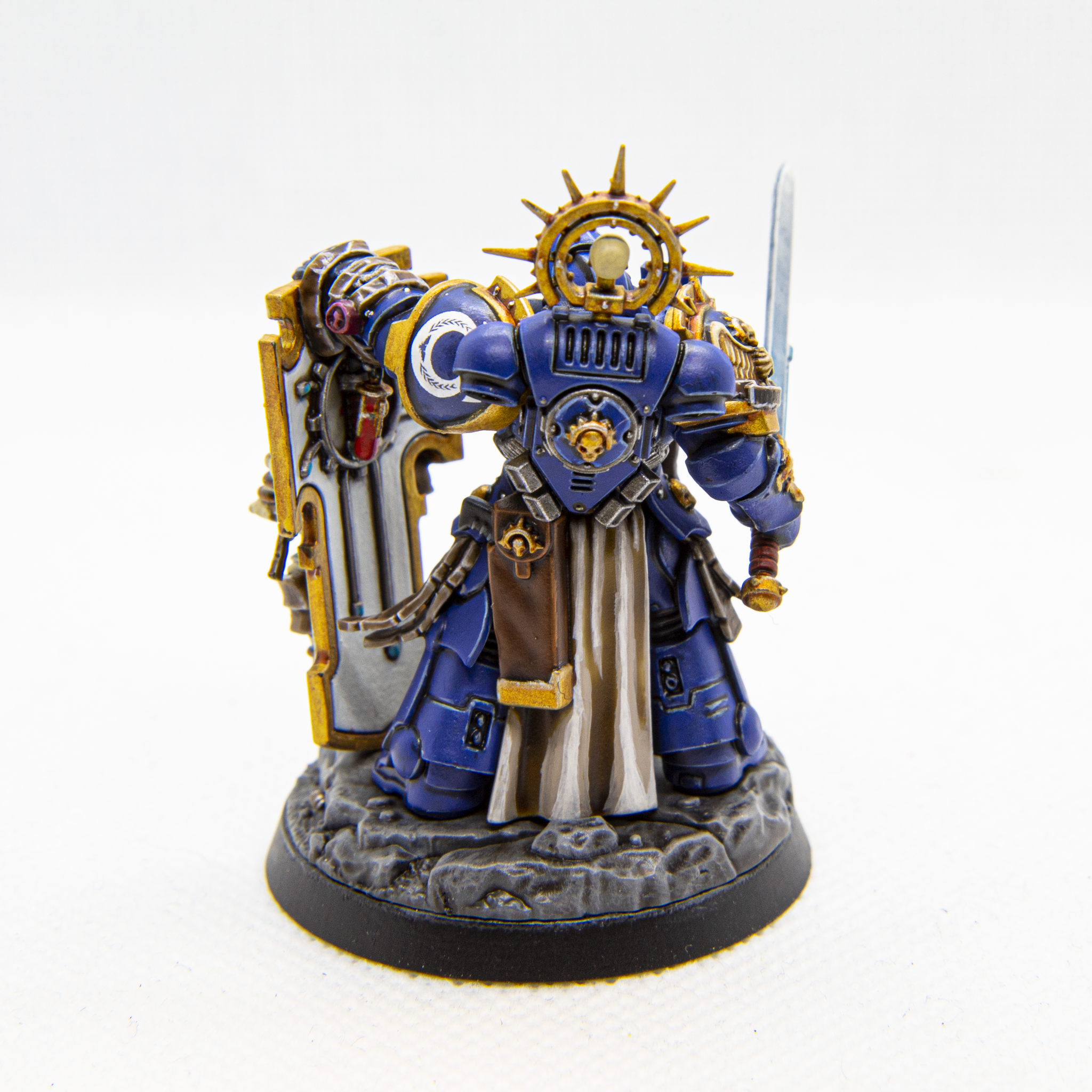 Капитан Ультрамаринов из коробки Индомитус - Моё, Warhammer 40k, Warhammer, Ultramarines, Покраска миниатюр, Миниатюра, Акрил, Хобби, Длиннопост