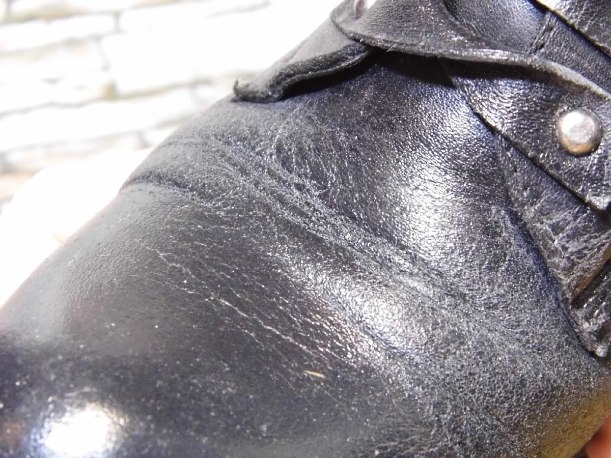 Cream shine: what it leads to and how to get rid of the consequences - My, Shoe repair, Shoes, Longpost