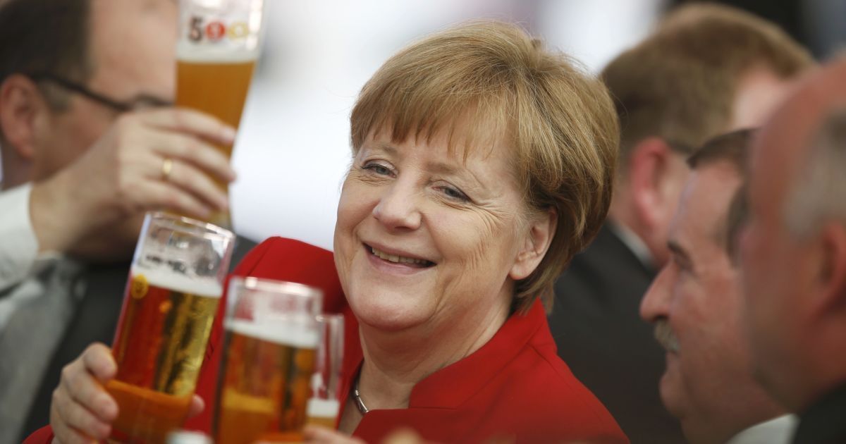 Merkel with beer - Alcohol, Beer, Longpost, Angela Merkel