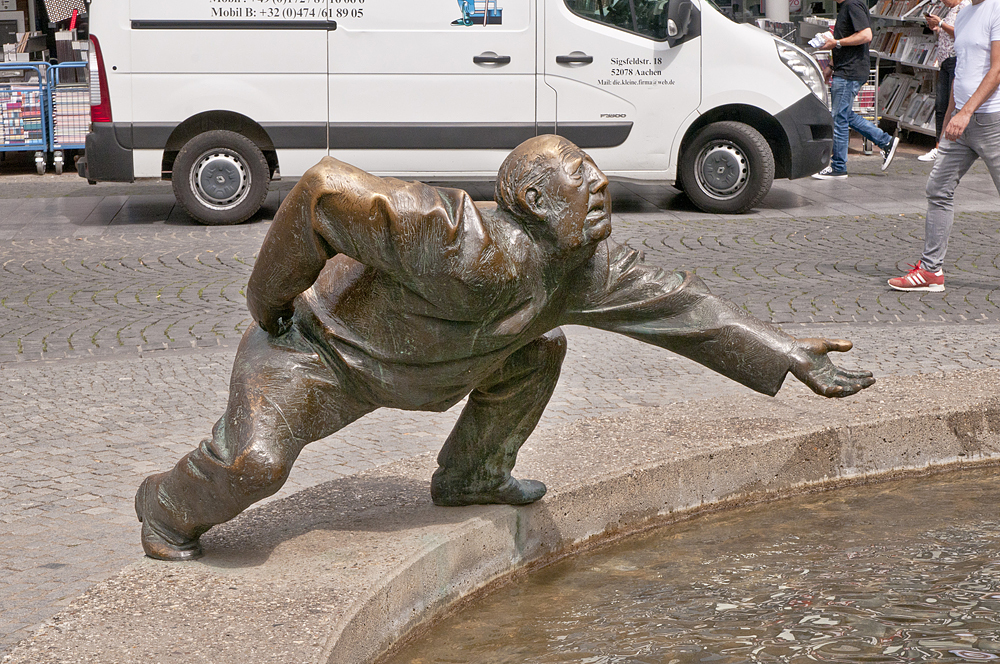 Aachen, Germany or You're so carried away! - My, Aachen, Germany, Travels, Fountain, The cathedral, Chandelier, sights, Longpost