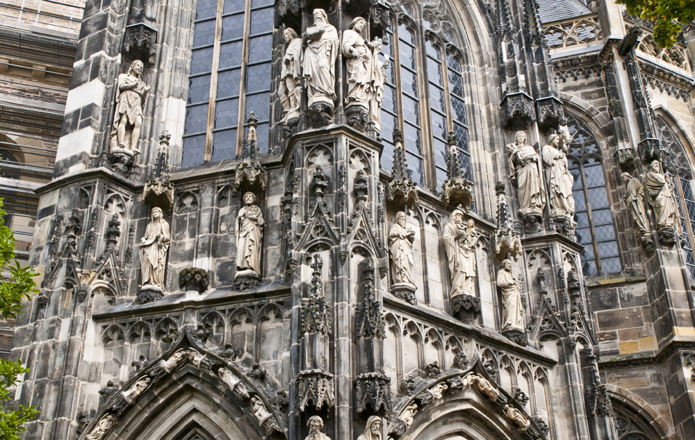 Aachen, Germany or You're so carried away! - My, Aachen, Germany, Travels, Fountain, The cathedral, Chandelier, sights, Longpost